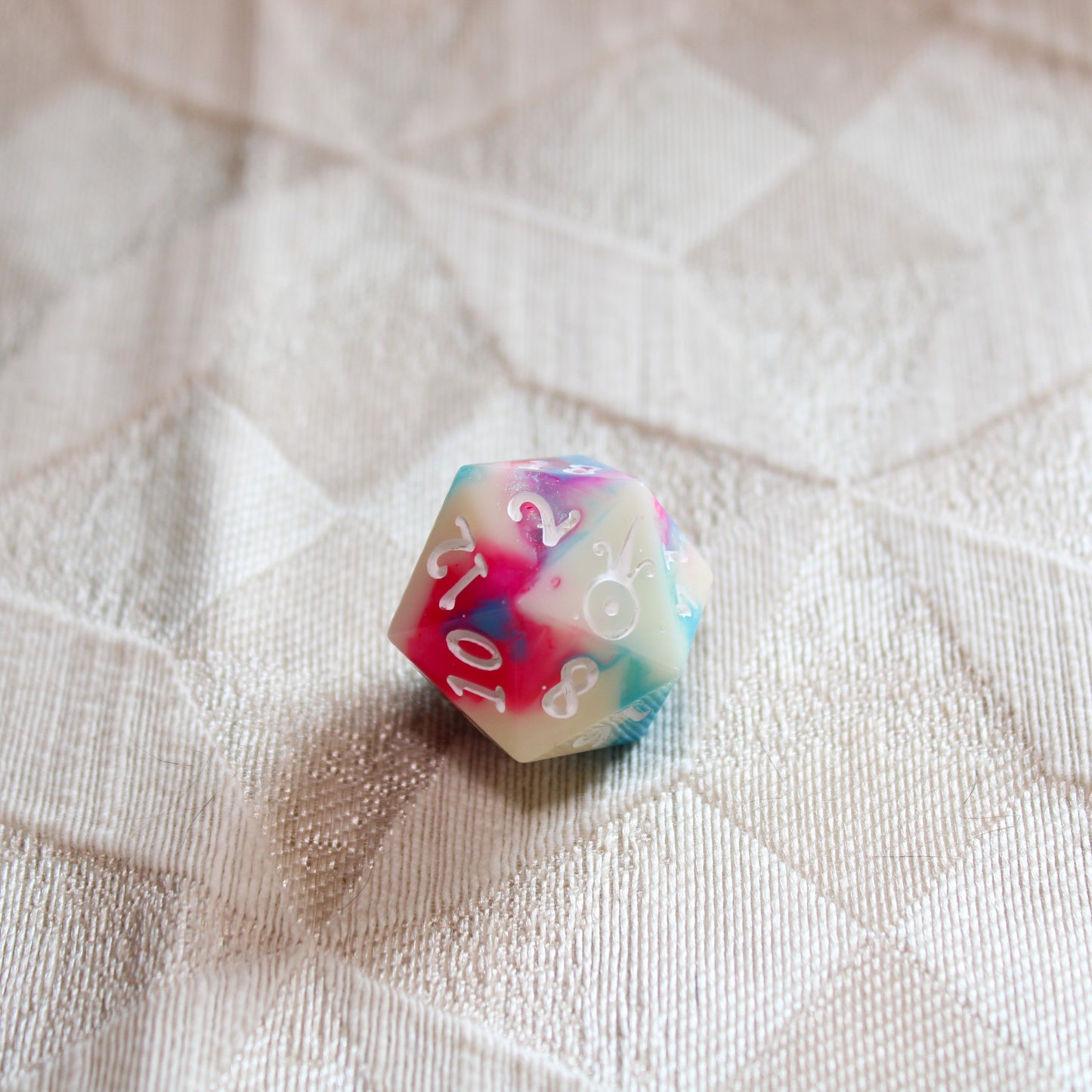 Handmade Bubblegum d20