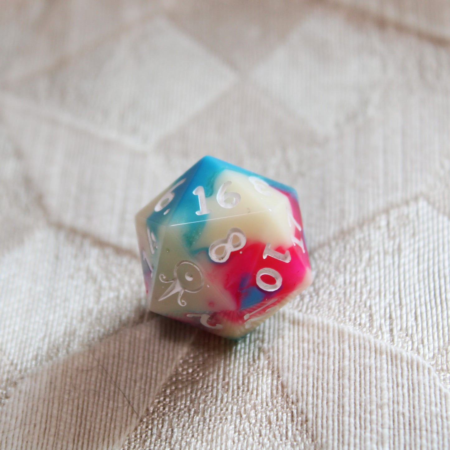 Handmade Bubblegum d20