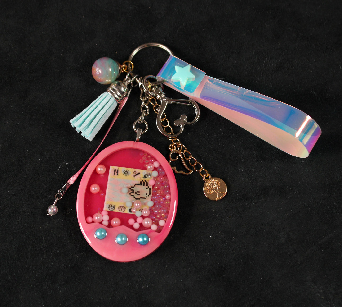 Portable Friend Shaker Charm