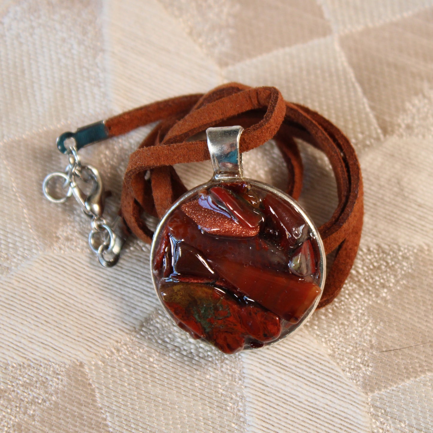 Red Stone Chip Necklace