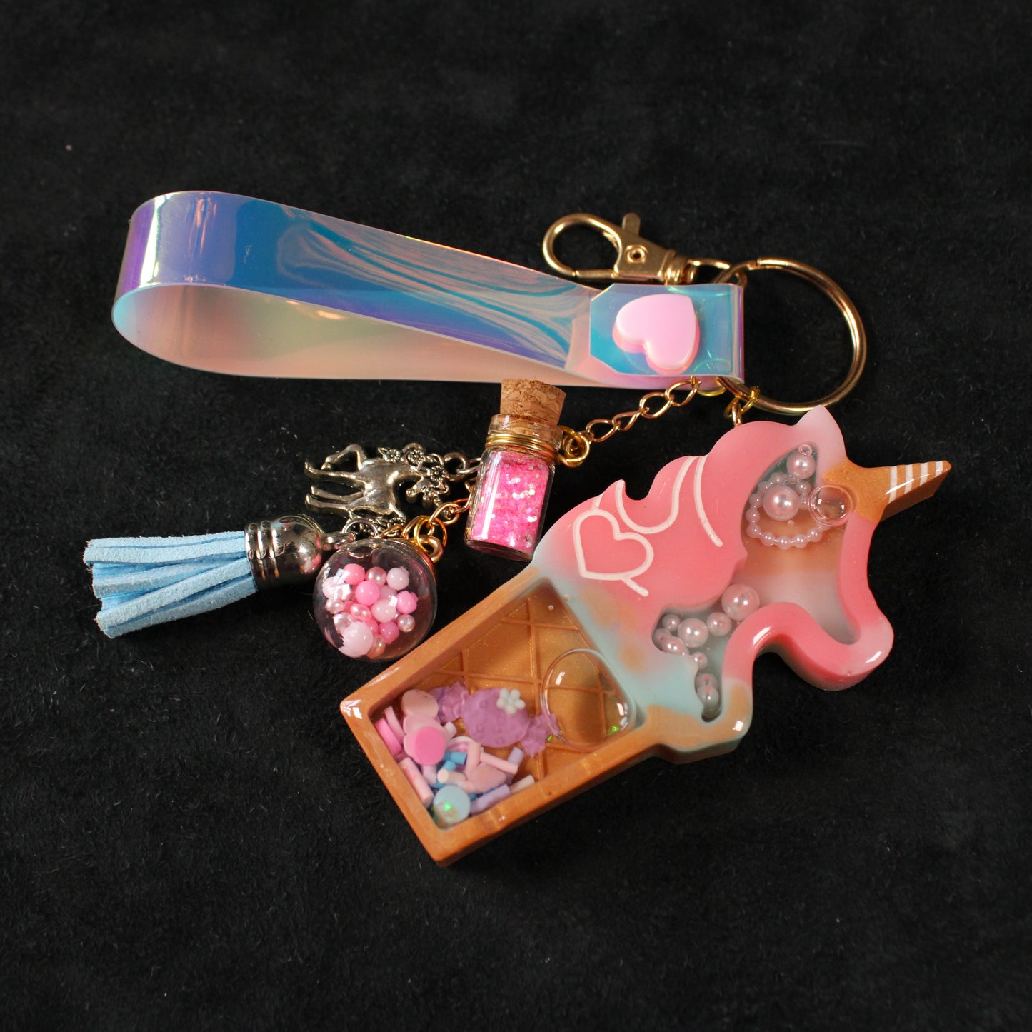 Uni-cone Shaker Charm