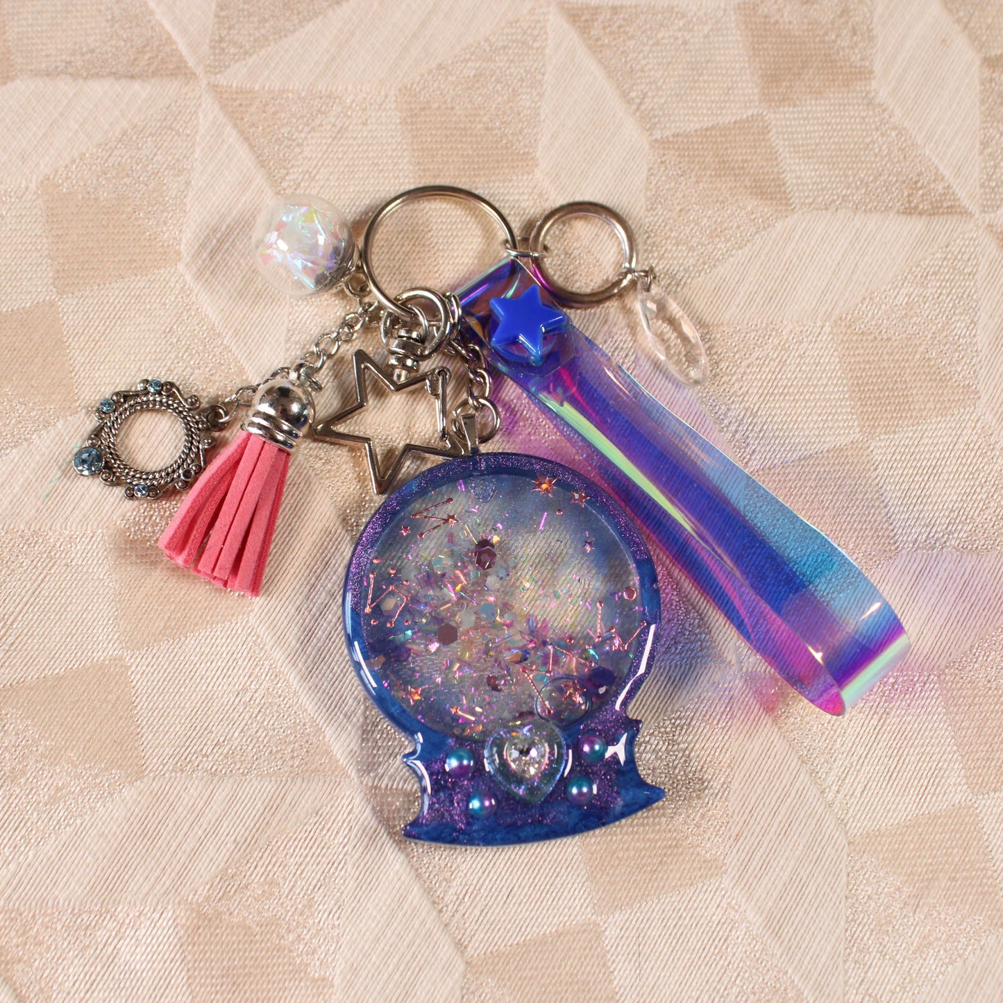 Crystal Ball Shaker Charm