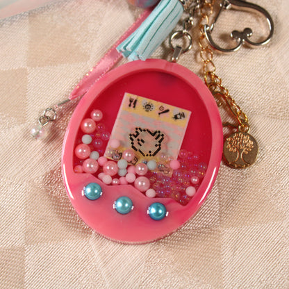 Portable Friend Shaker Charm