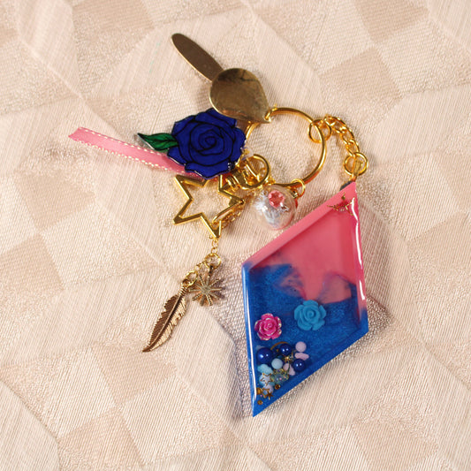 Moving Castle Shaker Charm