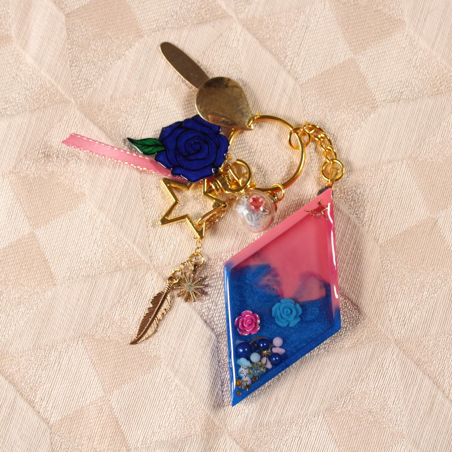 Moving Castle Shaker Charm