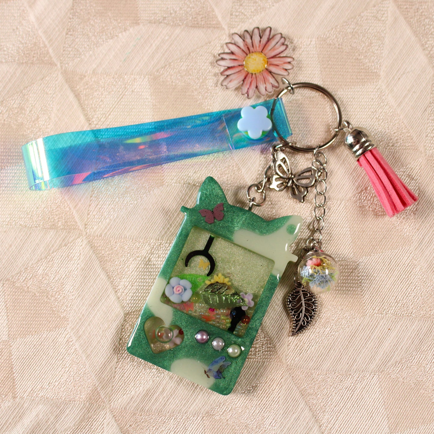 Fairy Claw Machine Shaker Charm