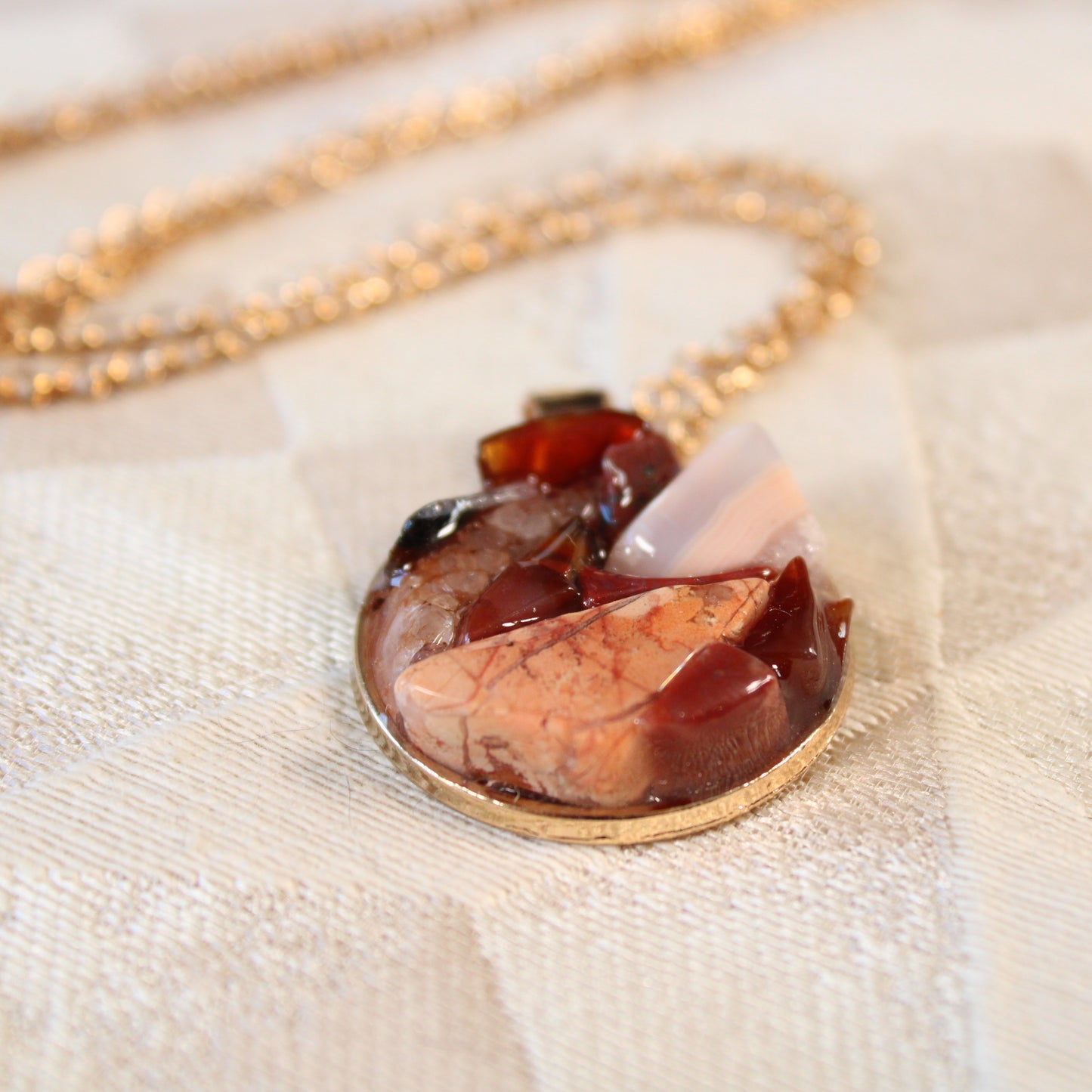 Red Zigzag Stone Chip Necklace