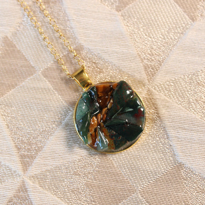 Golden Vein Stone Chip Necklace