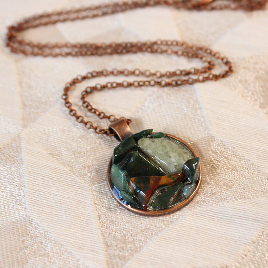 Green Stone Chip Necklace