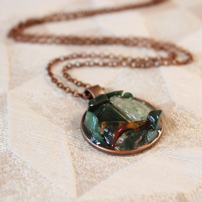Green Stone Chip Necklace