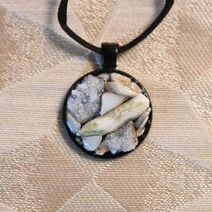White Crystaline Stone Chip Necklace