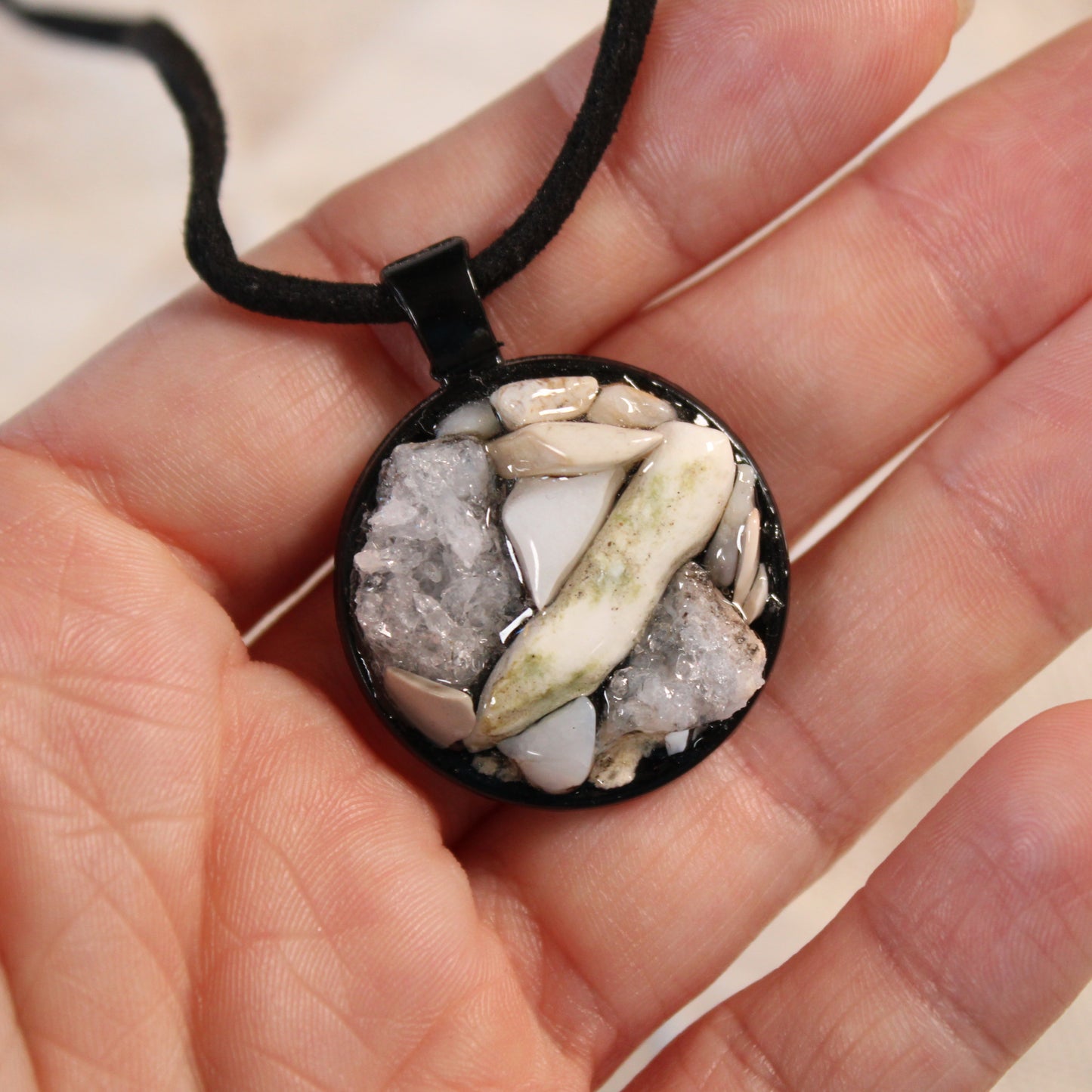 White Crystaline Stone Chip Necklace