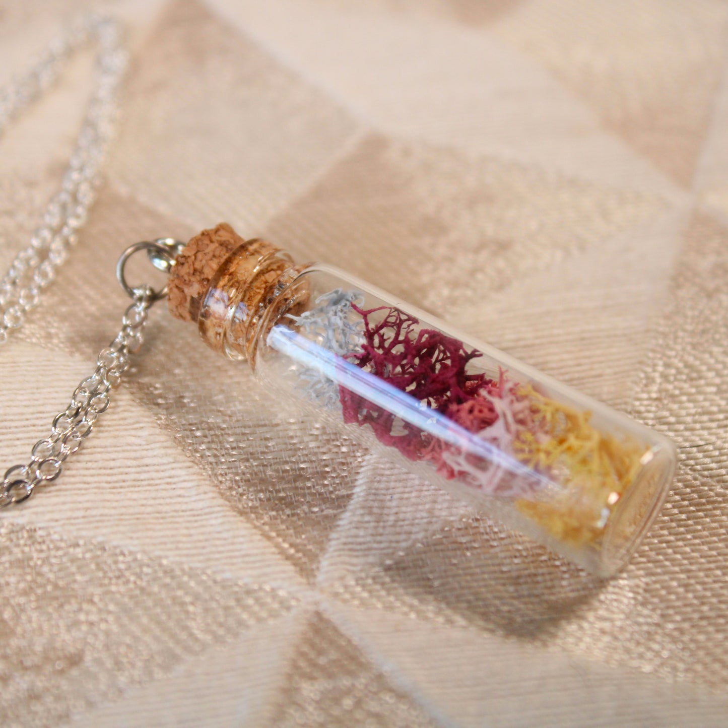 Long Sunrise Moss Necklace