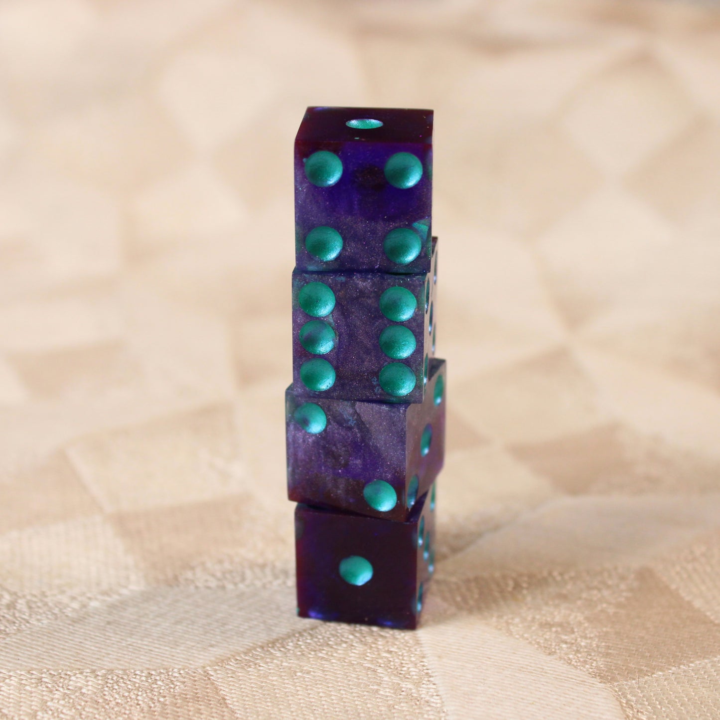 Handmade Sugarplum 4D6