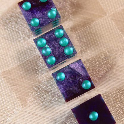 Handmade Sugarplum 4D6