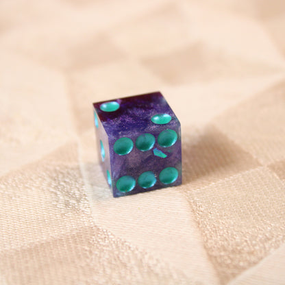 Handmade Sugarplum 4D6