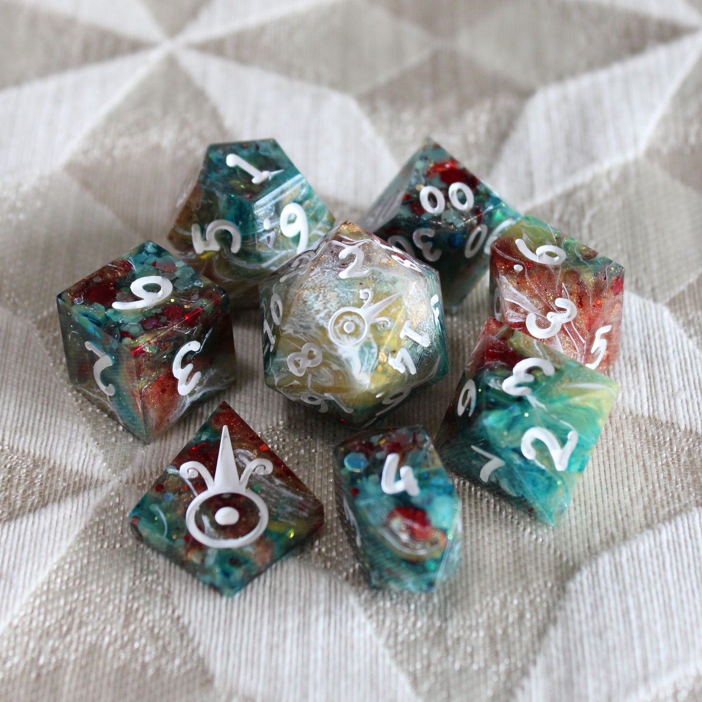 Handmade Showman Dice (Glow-in-the-dark Glitter!)