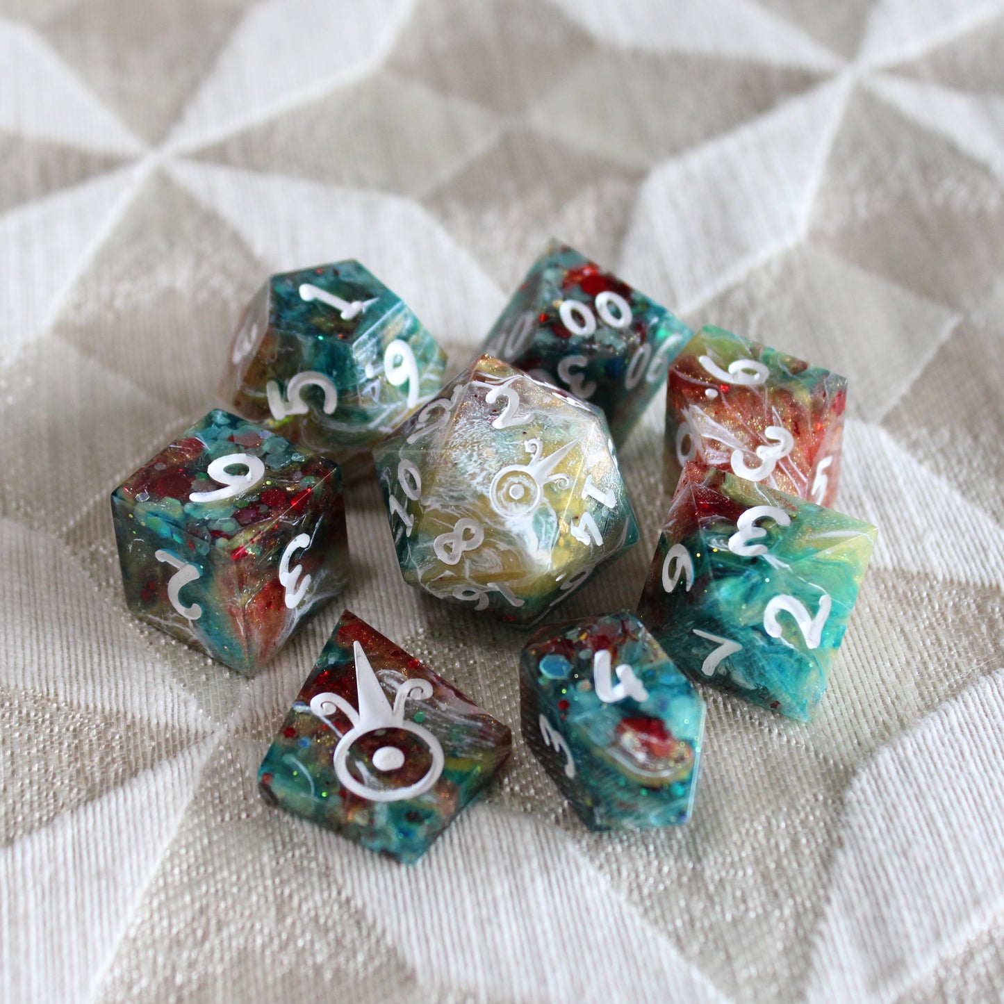 Handmade Showman Dice (Glow-in-the-dark Glitter!)