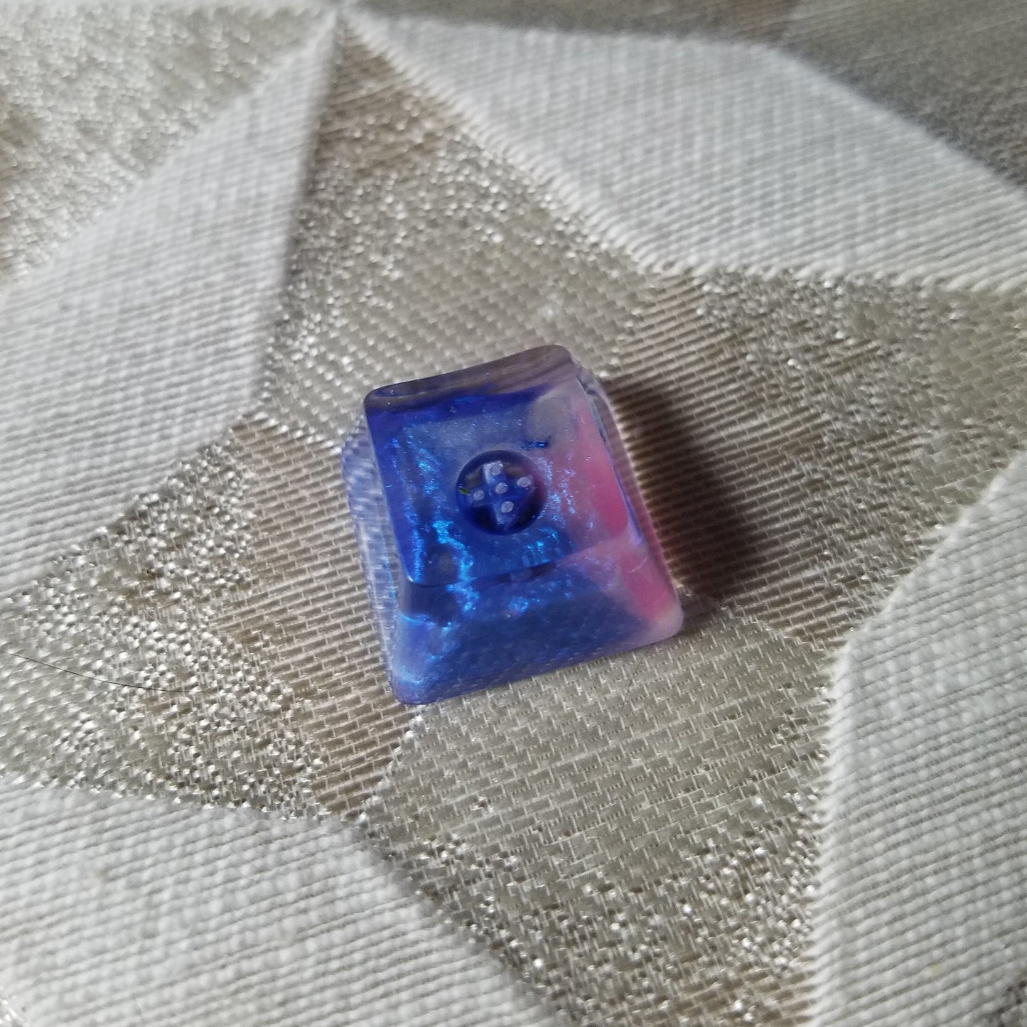 Handmade Shimmer Blue-Pink R1 Keycap