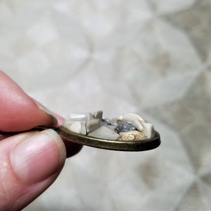 White Droplet Stone Chip Necklace